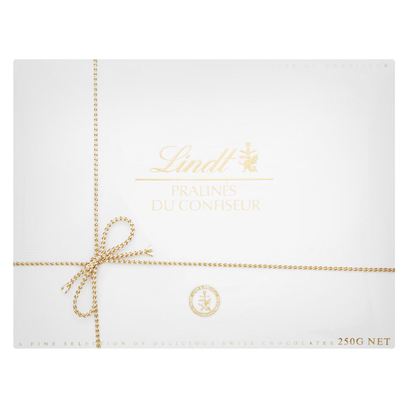 Набір шоколадних цукерок Lindt Pralines Du Confiseur Асорті 250г