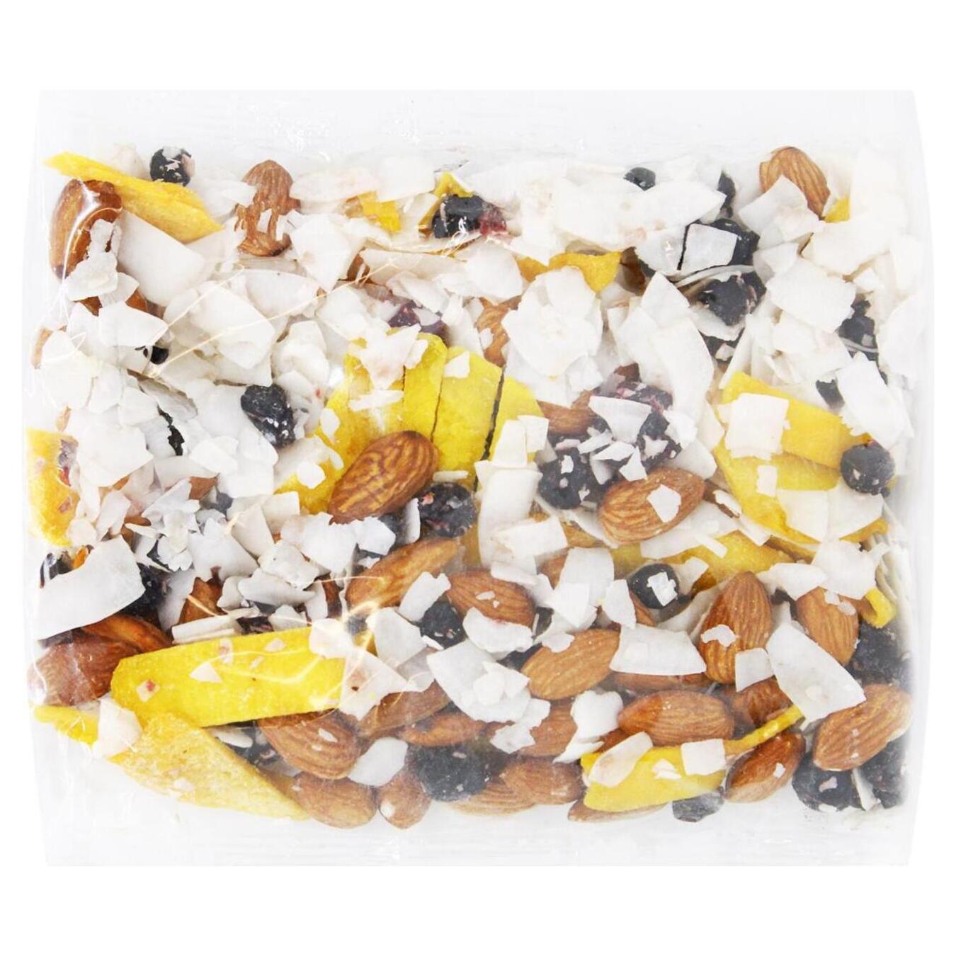 Assorted fruit and nut vitamin mix weight