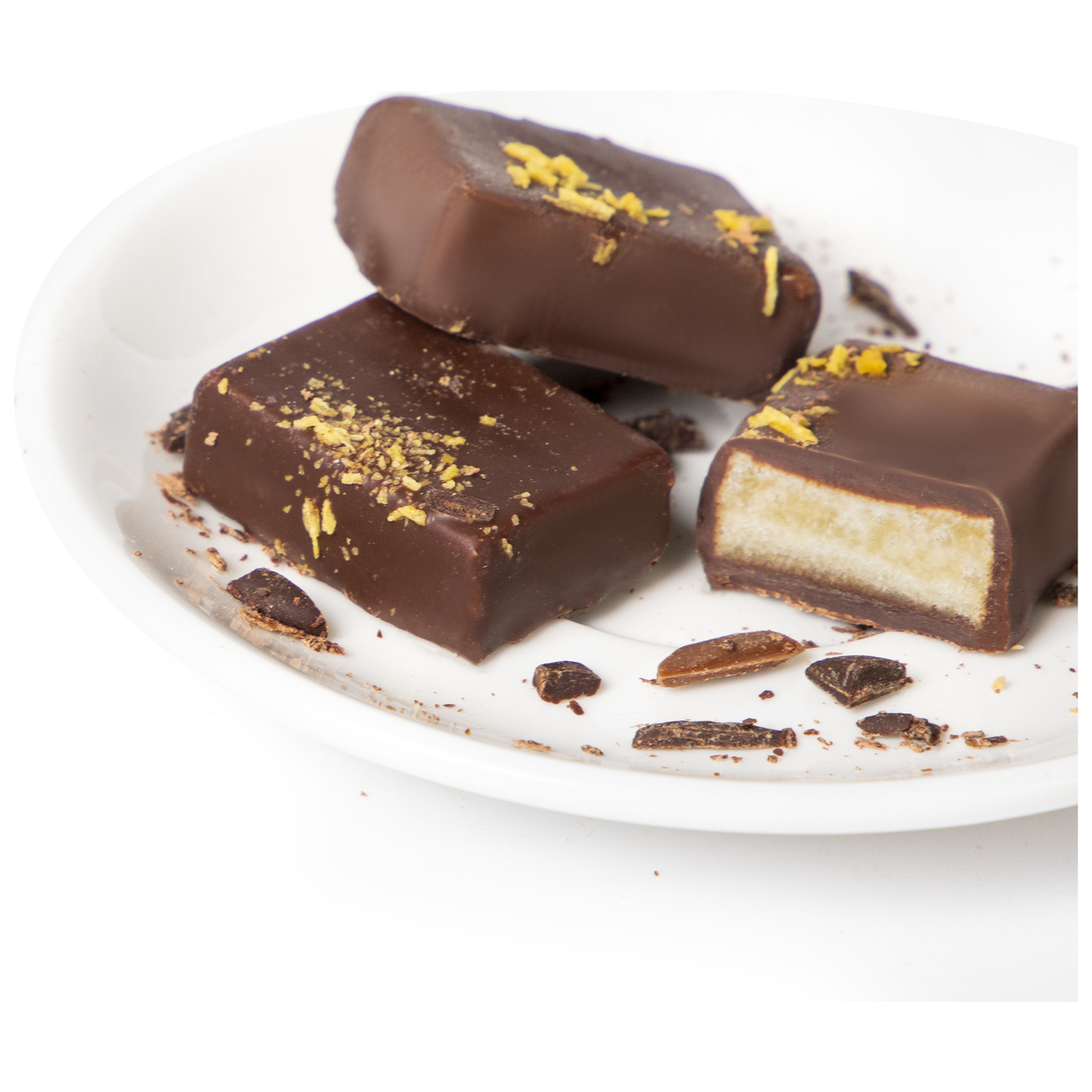 Candy Masters of chocolate marzipan with Cointro liqueur 9g